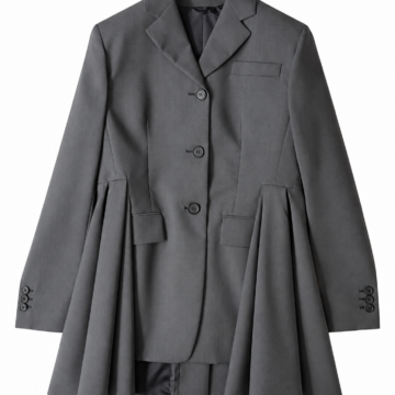 Classic Black Blazer with Notch Lapel and Two-Button Closure